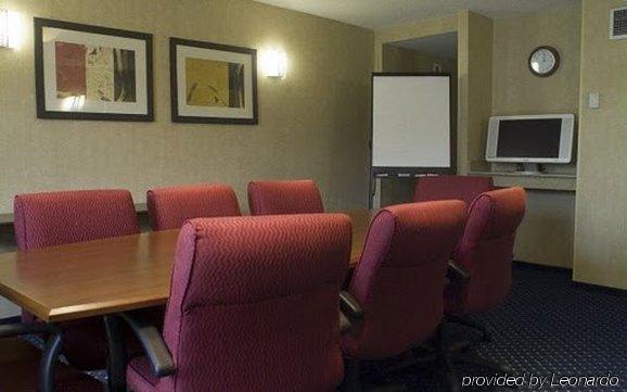 ホテル コートヤード ニューアーク ユニバーシティ オブ デラウェア 設備 写真